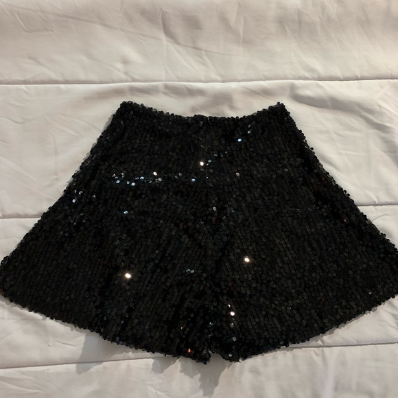 Sequin shorts - Picture 5 of 8